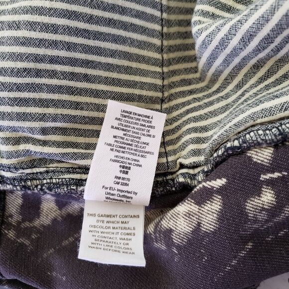 Free People Frayed Distressed Printed 5-Pocket Shorts Size 29 Daisy Dukes - Picture 9 of 9